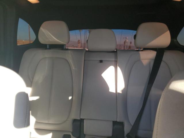 WBXHU7C57K3H46119 - 2019 BMW X1 SDRIVE28I SILVER photo 10