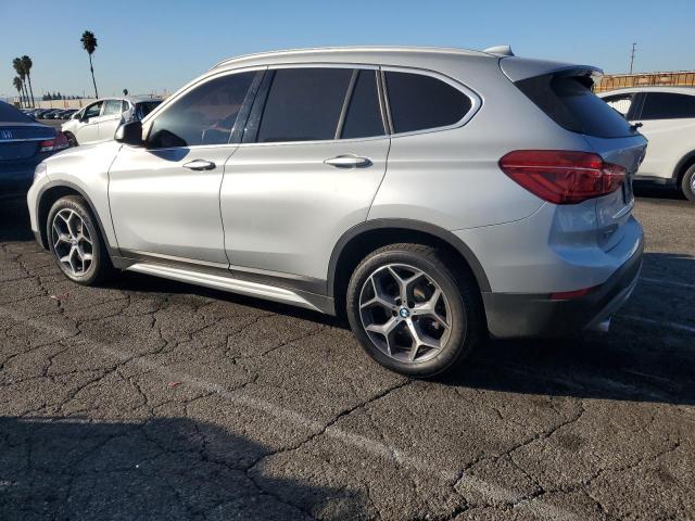 WBXHU7C57K3H46119 - 2019 BMW X1 SDRIVE28I SILVER photo 2