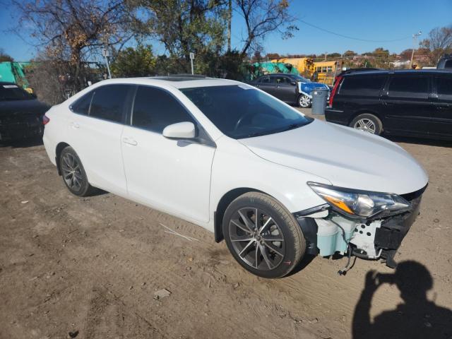 4T1BF1FK4HU304714 - 2017 TOYOTA CAMRY LE WHITE photo 4