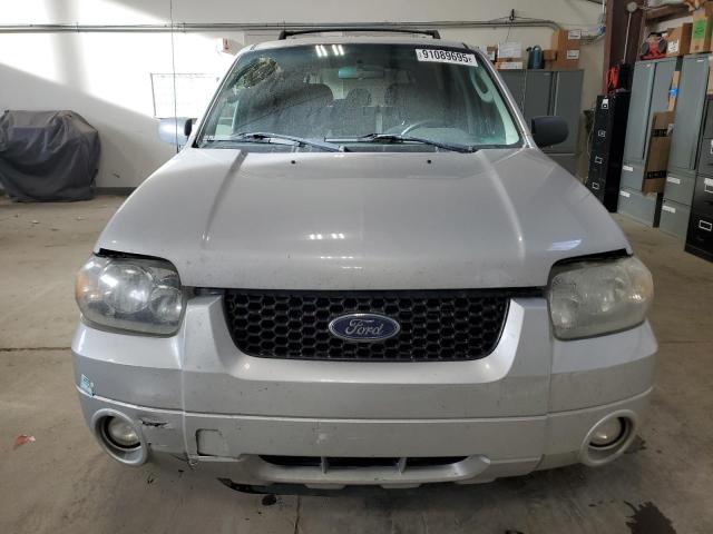 1FMYU931X7KB74832 - 2007 FORD ESCAPE XLT SILVER photo 5