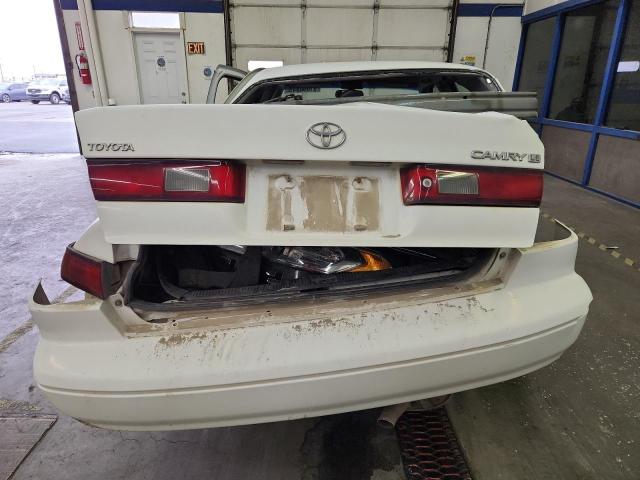 JT2BG22K9X0305644 - 1999 TOYOTA CAMRY LE WHITE photo 6