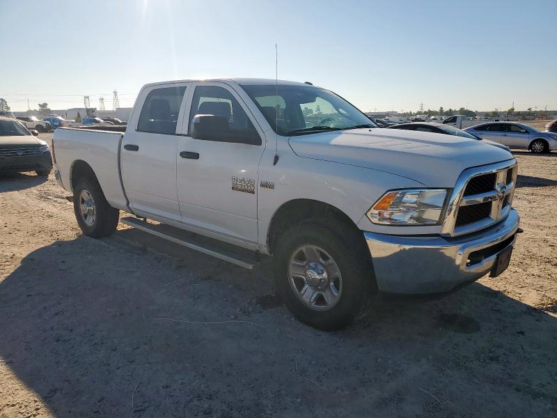 3C6UR4CJ7JG241559 - 2018 RAM 2500 ST WHITE photo 4