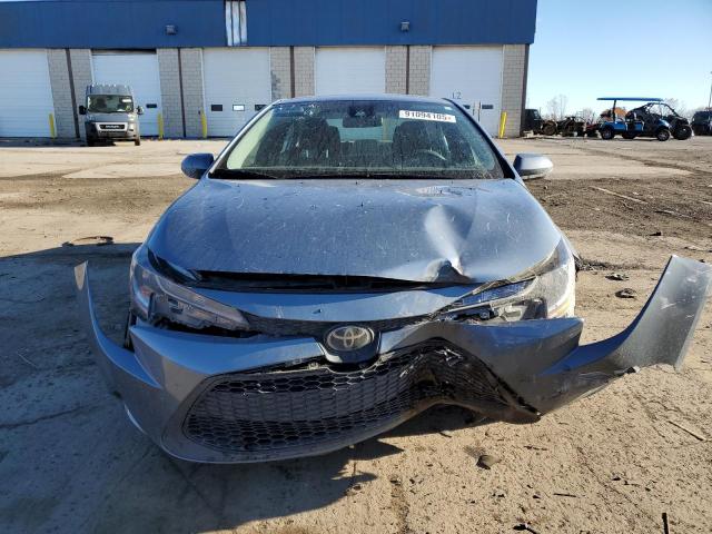 5YFEPMAE6NP292219 - 2022 TOYOTA COROLLA LE Күміс фото 5