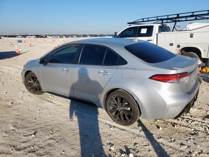 JTDBCMFE4P3026359 - 2023 TOYOTA COROLLA LE Srebrny zdjęcie 2