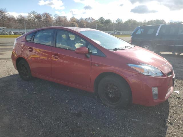 JTDKN3DU1B0255655 - 2011 TOYOTA PRIUS წითელი ფოტო 4