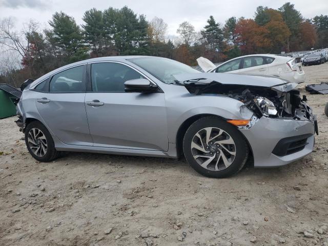 2HGFC2F79JH595172 - 2018 HONDA CIVIC EX SILVER photo 4