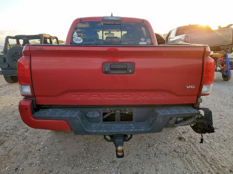 5TFCZ5AN5HX107459 - 2017 TOYOTA TACOMA DOUBLE CAB RED photo 6