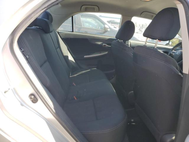 5YFBU4EEXCP060323 - 2012 TOYOTA COROLLA BASE 银色 照片 10