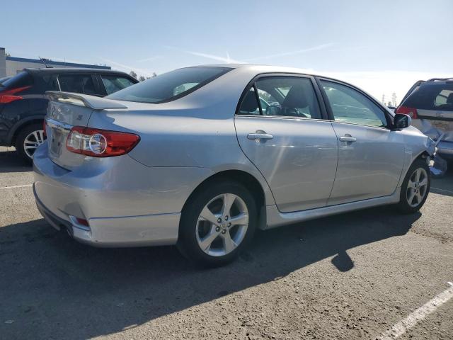 5YFBU4EEXCP060323 - 2012 TOYOTA COROLLA BASE 银色 照片 3