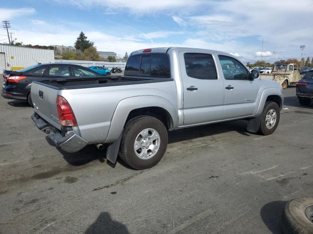 5TEJU62N97Z339595 - 2007 TOYOTA TACOMA DOUBLE CAB PRERUNNER SILVER photo 3