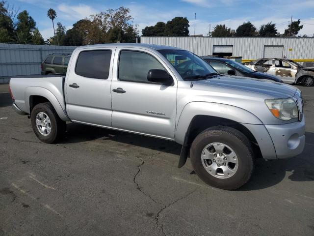 5TEJU62N97Z339595 - 2007 TOYOTA TACOMA DOUBLE CAB PRERUNNER SILVER photo 4