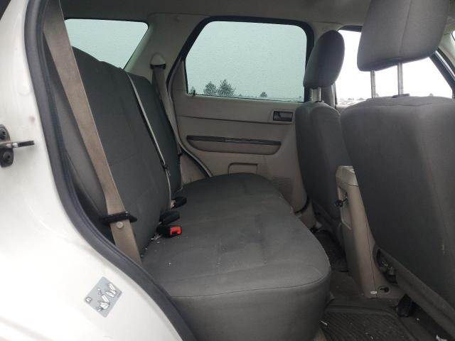 1FMCU9C77AKC77633 - 2010 FORD ESCAPE XLS WHITE photo 11
