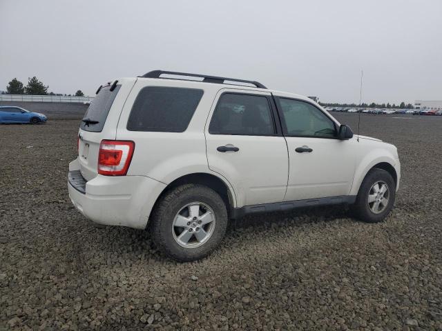 1FMCU9C77AKC77633 - 2010 FORD ESCAPE XLS WHITE photo 3