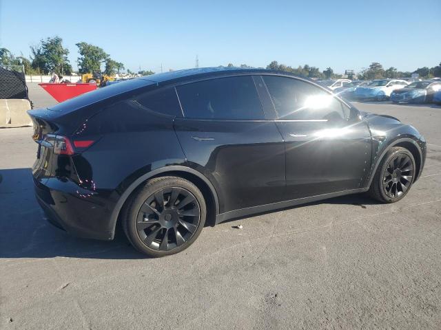 5YJYGDEE1MF112209 - 2021 TESLA MODEL Y BLACK photo 3