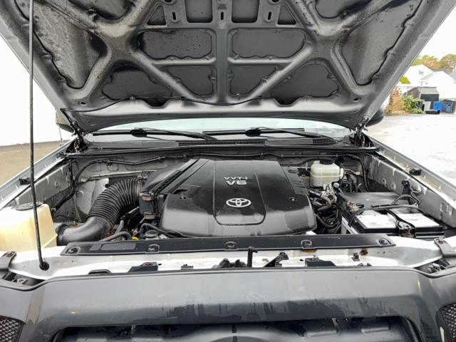 3TMLU4EN4BM056696 - 2011 TOYOTA TACOMA DOUBLE CAB SILVER photo 7