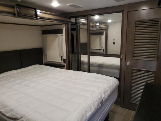 4YDF31227L4700954 - 2020 KEYSTONE MONTANA 双色 照片 5