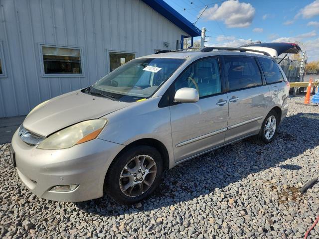 2006 TOYOTA SIENNA XLE, 