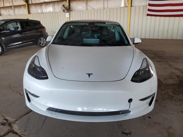 5YJ3E1EB8NF107322 - 2022 TESLA MODEL 3 Biały zdjęcie 5