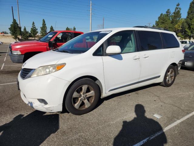 2011 TOYOTA SIENNA LE, 