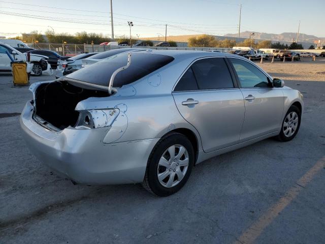 4T4BF3EKXBR113891 - 2011 TOYOTA CAMRY BASE Plata foto 3