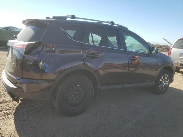 2T3BFREVXHW667293 - 2017 TOYOTA RAV4 LE 紫色 照片 3