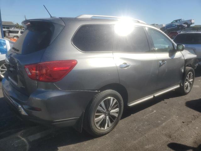 5N1DR2MM9JC627047 - 2018 NISSAN PATHFINDER S ნაცრისფერი ფოტო 3