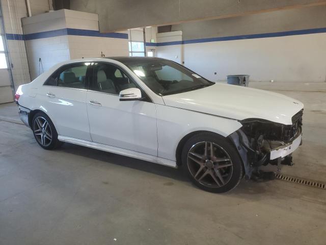 WDDHF8JB2GB176813 - 2016 MERCEDES-BENZ E 350 4MATIC WHITE photo 4