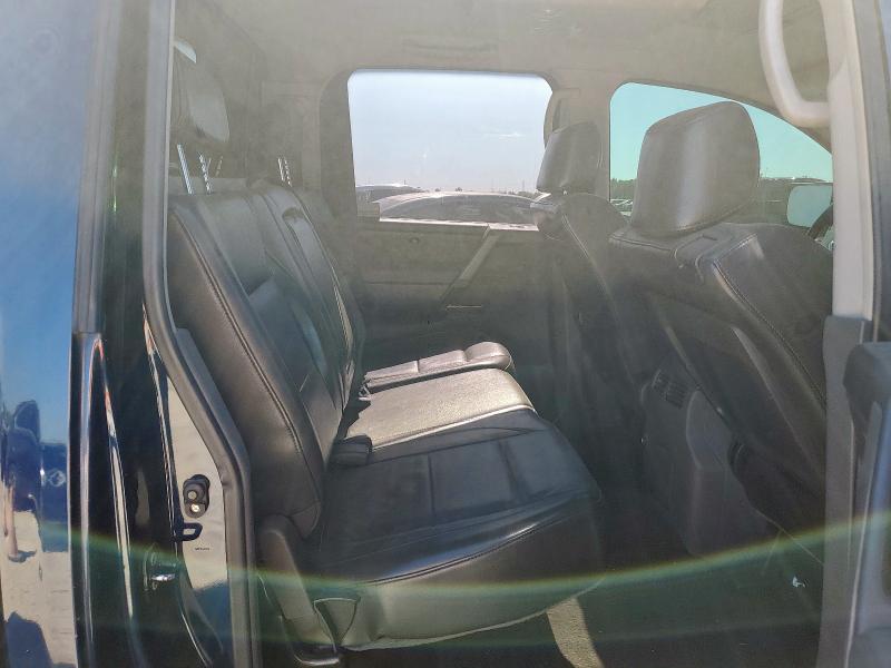 1N6BA07AX6N570519 - 2006 NISSAN TITAN XE 蓝色 照片 10