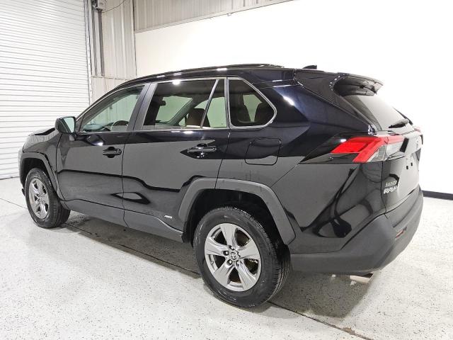 4T3LWRFV0PU105372 - 2023 TOYOTA RAV4 LE შავი ფოტო 2