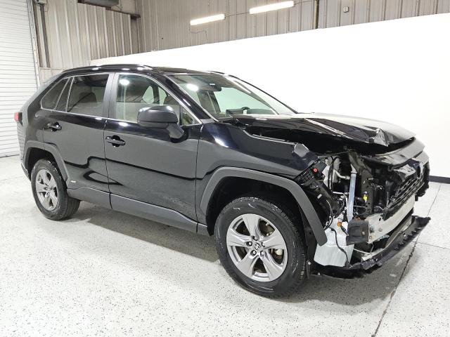 4T3LWRFV0PU105372 - 2023 TOYOTA RAV4 LE შავი ფოტო 4