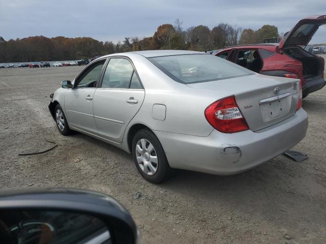 4T1BE32K23U146032 - 2003 TOYOTA CAMRY LE ვერცხლისფერი ფოტო 2