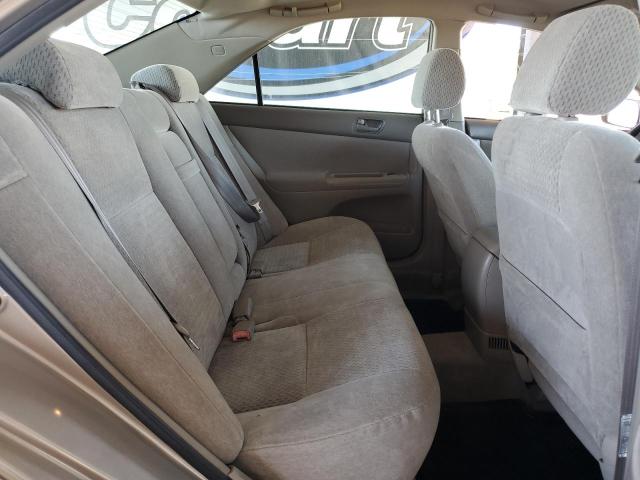 4T1BF30K12U017651 - 2002 TOYOTA CAMRY LE TAN photo 10