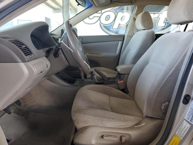 4T1BF30K12U017651 - 2002 TOYOTA CAMRY LE TAN photo 7
