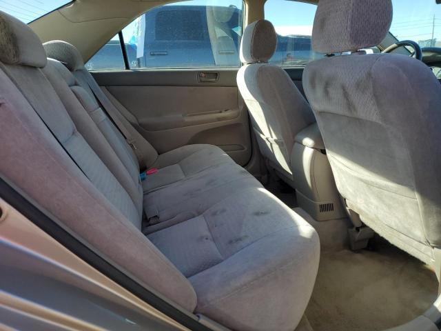 JTDBE32K520020340 - 2002 TOYOTA CAMRY LE TAN photo 10