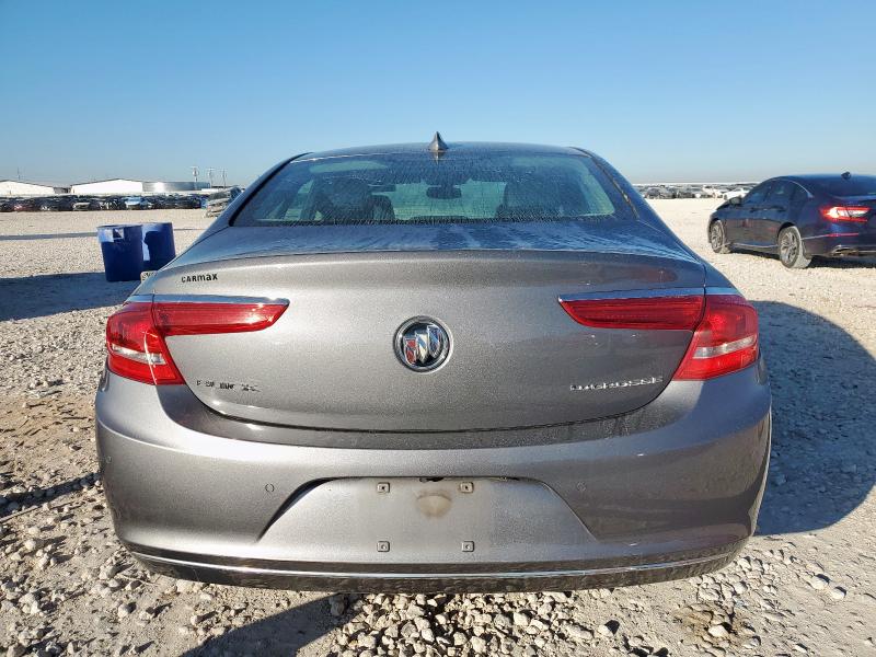 1G4ZP5SZ6JU123531 - 2018 BUICK LACROSSE ESSENCE Gris photo 6