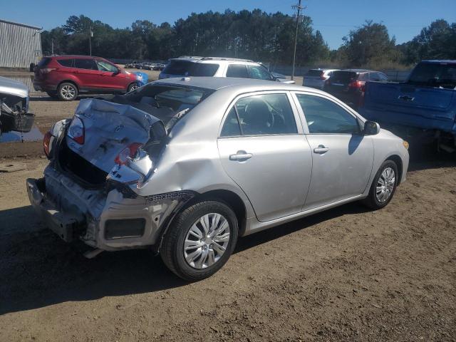 2T1BU4EE9AC484654 - 2010 TOYOTA COROLLA BASE SILVER photo 3