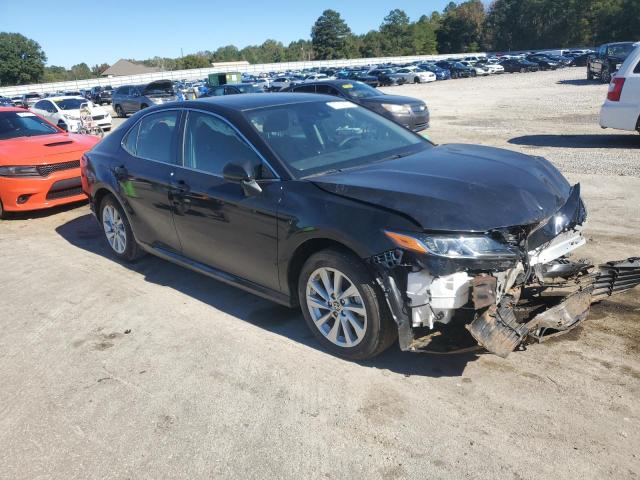 4T1C11AKXMU439913 - 2021 TOYOTA CAMRY LE BLACK photo 4