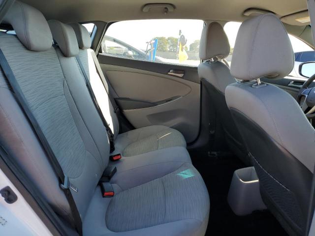 KMHCT5AE5HU300581 - 2017 HYUNDAI ACCENT SE WHITE photo 10