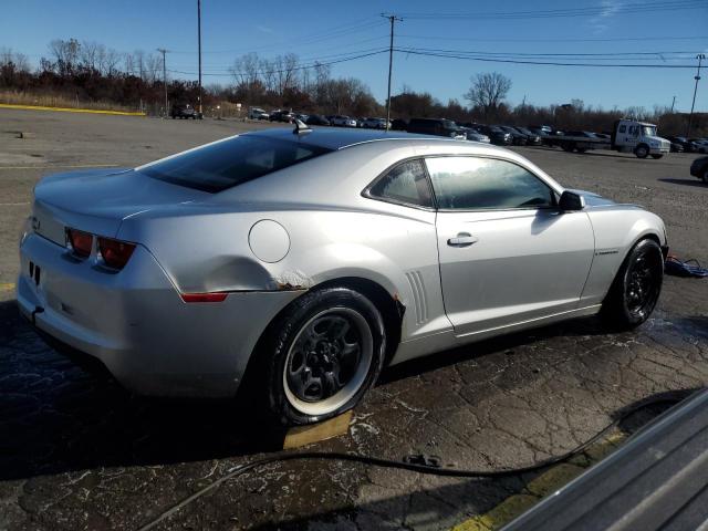 2G1FA1EV3A9202722 - 2010 CHEVROLET CAMARO LS SILVER photo 3