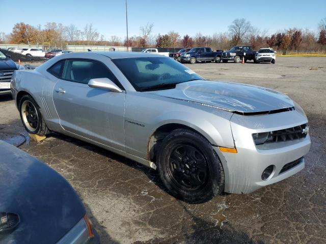 2G1FA1EV3A9202722 - 2010 CHEVROLET CAMARO LS SILVER photo 4