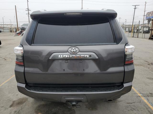JTEBU5JR6H5451628 - 2017 TOYOTA 4RUNNER SR5/SR5 PREMIUM GRAY photo 6