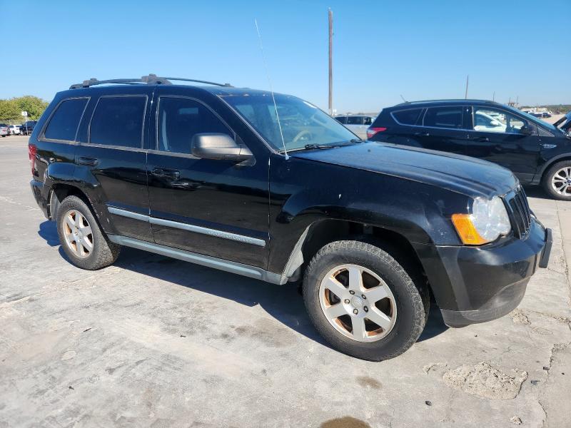 1J8GS48K68C153846 - 2008 JEEP GRAND CHER LAREDO BLACK photo 4