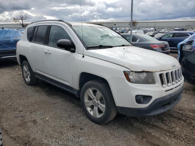 1C4NJCBA4GD641410 - 2016 JEEP COMPASS SPORT WHITE photo 4