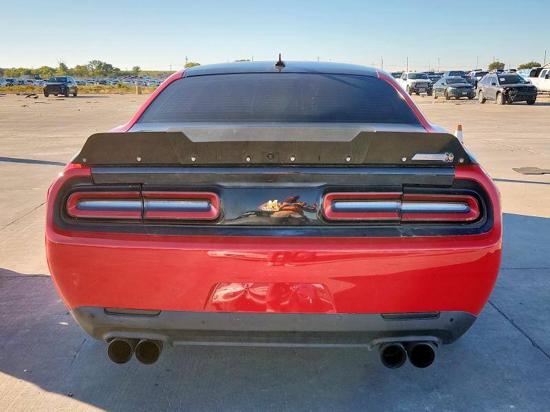 2C3CDZFJ4GH300754 - 2016 DODGE CHALLENGER R/T SCAT PACK RED photo 6