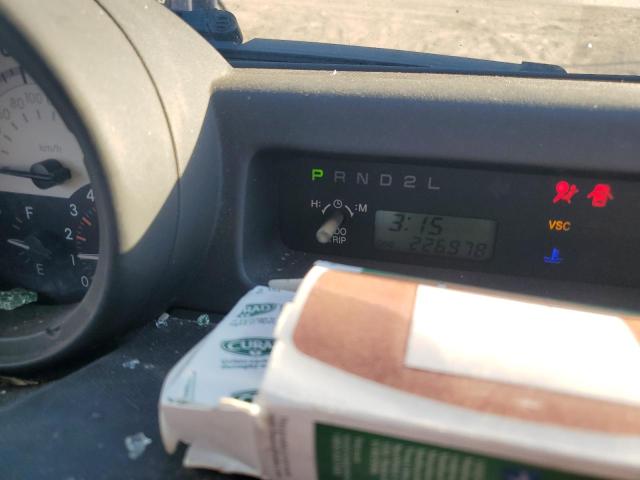 JTLKT324954011276 - 2005 TOYOTA SCION XB BLACK photo 9