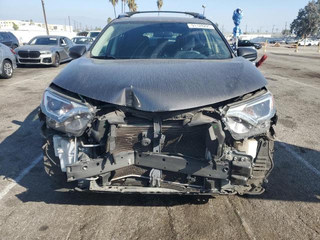 JTMZFREV6GJ081251 - 2016 TOYOTA RAV4 LE ნაცრისფერი ფოტო 5