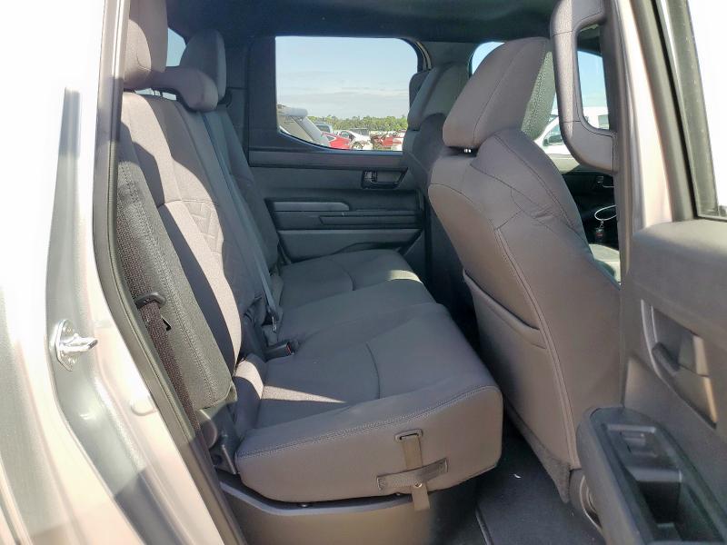 3TYKD5HNXST018259 - 2025 TOYOTA TACOMA DOUBLE CAB SILVER photo 10