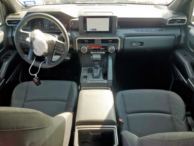 3TYKD5HNXST018259 - 2025 TOYOTA TACOMA DOUBLE CAB SILVER photo 8