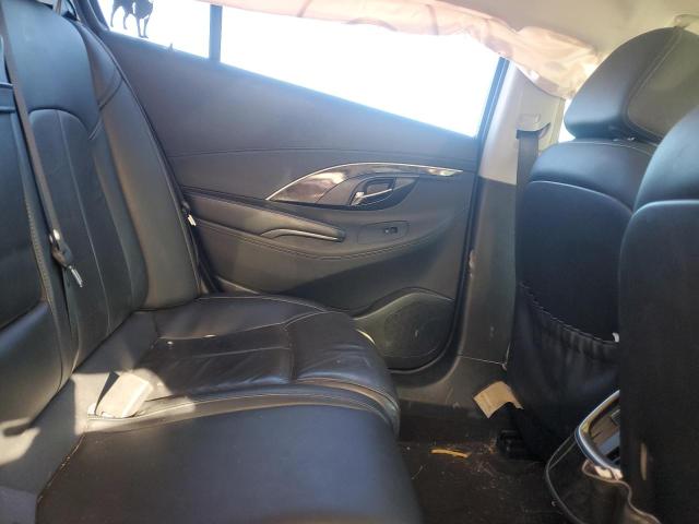 1G4GB5G36GF207064 - 2016 BUICK LACROSSE WHITE photo 10