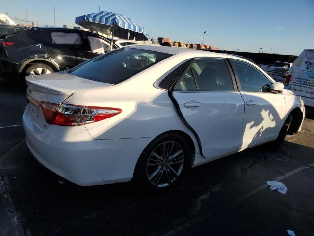 4T1BF1FKXGU537897 - 2016 TOYOTA CAMRY LE WHITE photo 3